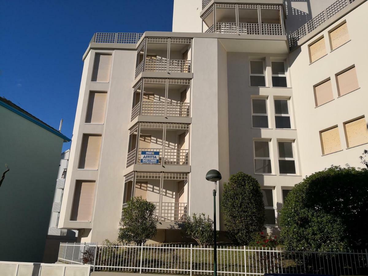 Vila Lungomare Sabbiadoro Lignano Sabbiadoro Exteriér fotografie